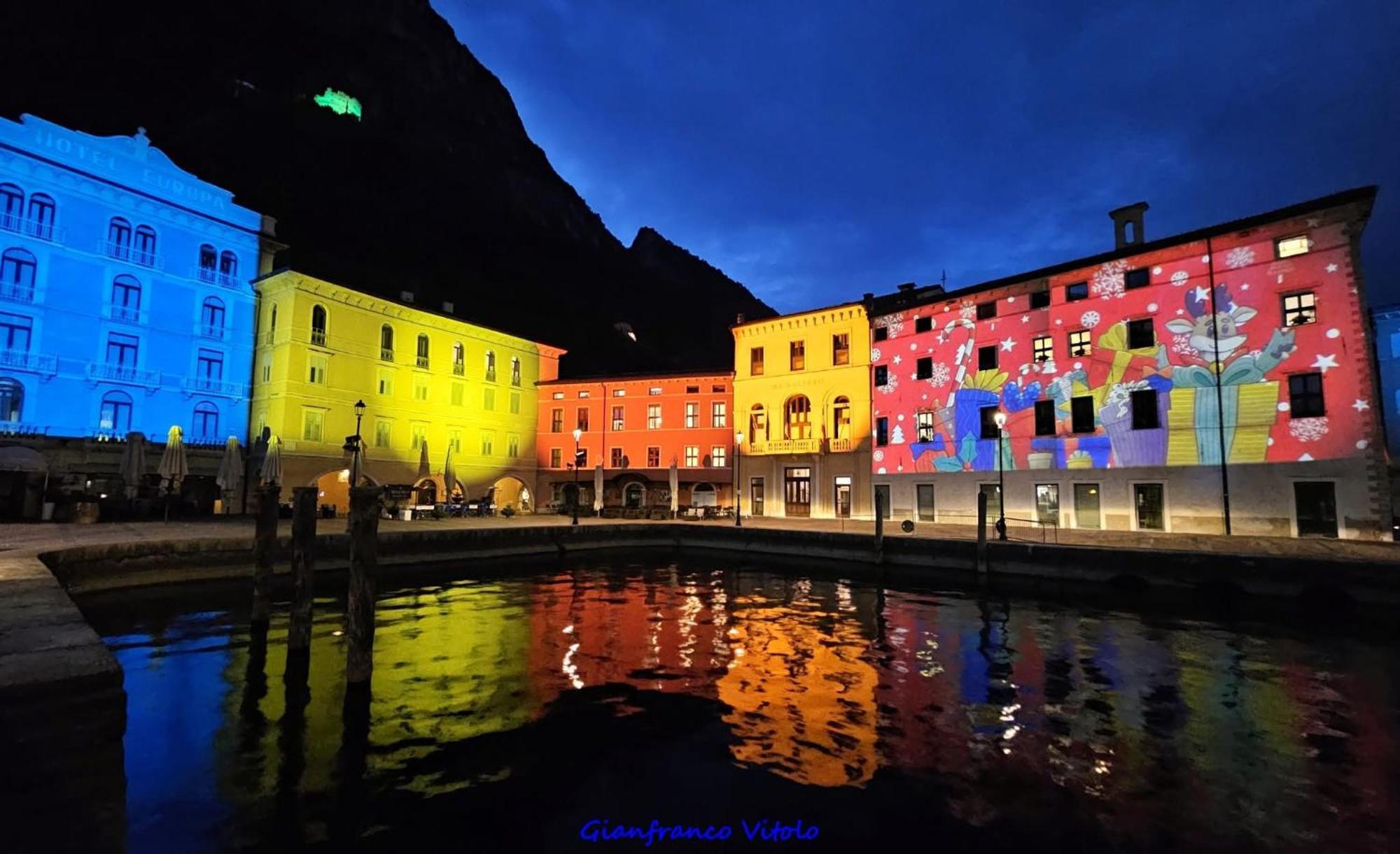 Emma‘s Riva-Dream - sonnige 2-Zimmer-Wohnung mit Garage und Balkon in Riva del Garda Exterior foto